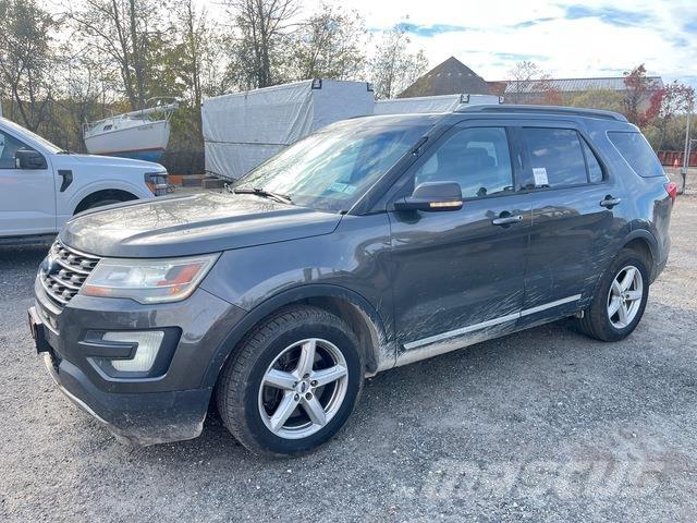 Ford Explorer Automobily