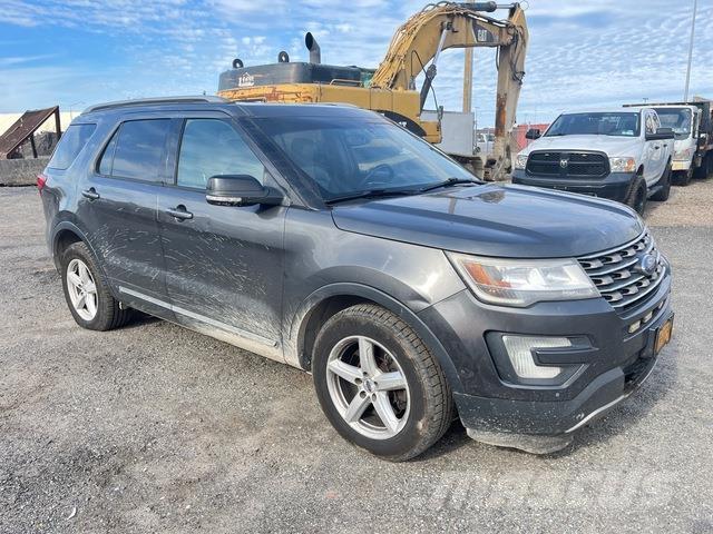 Ford Explorer Automobily