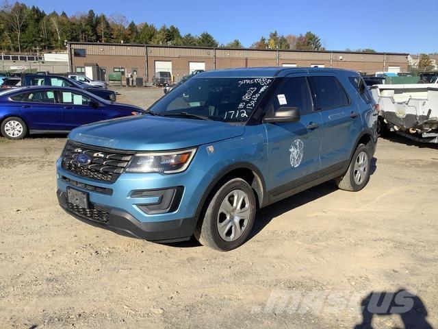 Ford Explorer Automobily