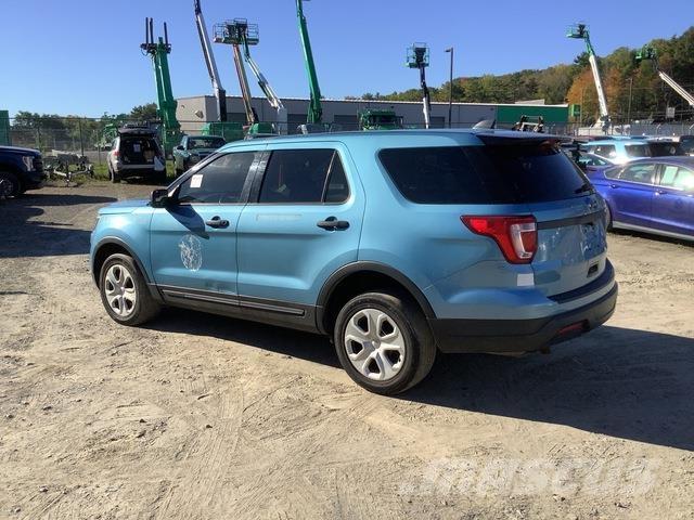 Ford Explorer Automobily