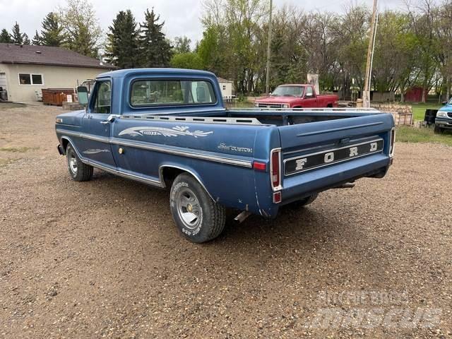 Ford F-100 Iné