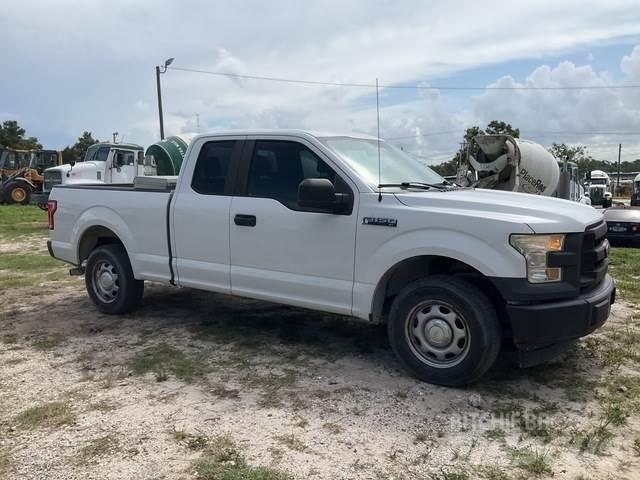 Ford F-150 XL Iné