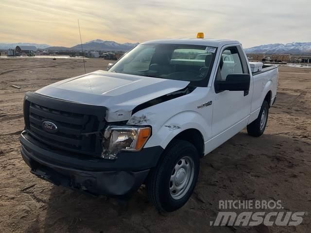 Ford F-150 XL Iné