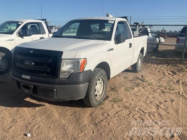 Ford F-150 XL Iné