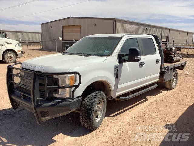 Ford F-250 Plošinové nákladné automobily/nákladné automobily so sklápacími bočnicami