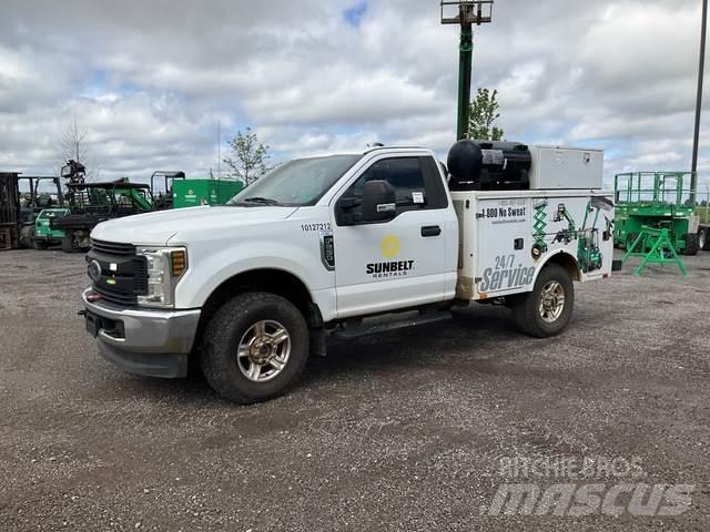 Ford F-250 Stavebníctvo - ostatné