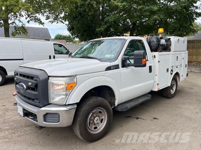 Ford F-250 Komunálne / Multi-úžitkové vozidlá