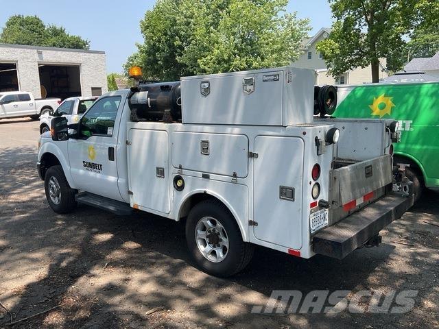 Ford F-250 Komunálne / Multi-úžitkové vozidlá