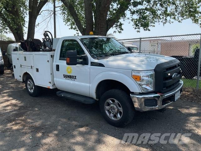 Ford F-250 Komunálne / Multi-úžitkové vozidlá