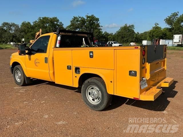 Ford F-250 Nakladacia/sklápacia bočnica