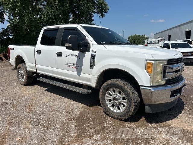 Ford F-250 Nakladacia/sklápacia bočnica