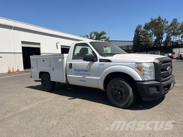 Ford F-250 Nakladacia/sklápacia bočnica