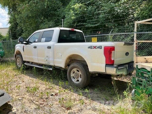 Ford F-250 Iné
