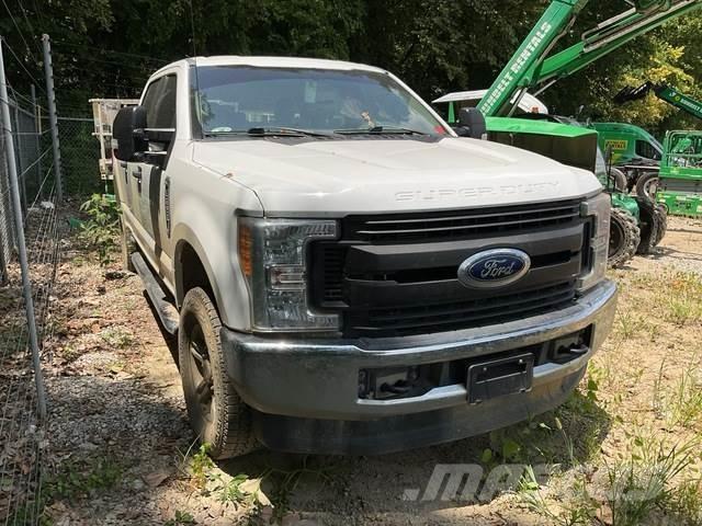 Ford F-250 Iné
