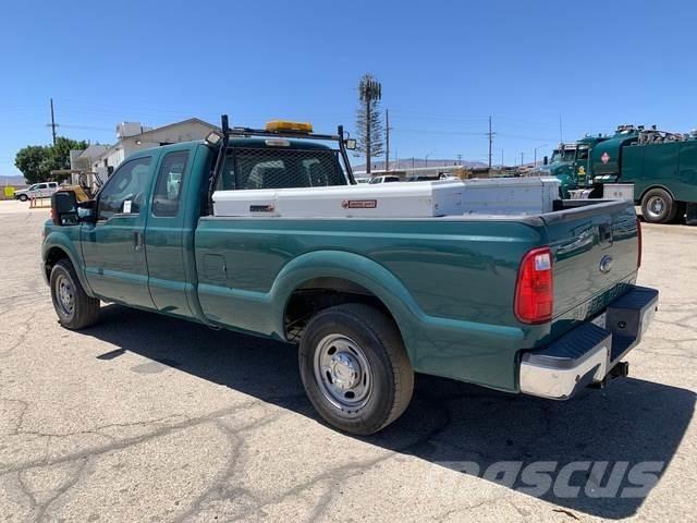 Ford F-250 Iné