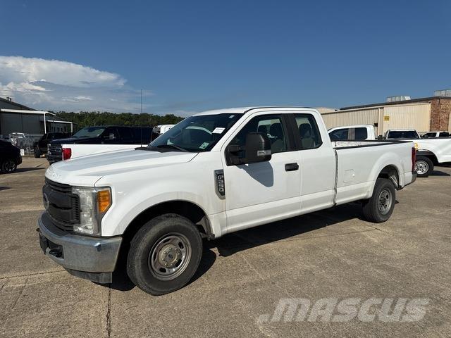 Ford F-250 Iné