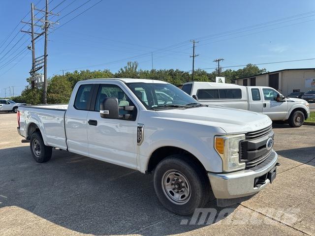 Ford F-250 Iné