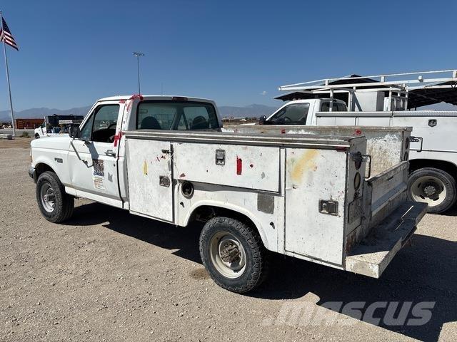 Ford F-250 Nakladacia/sklápacia bočnica