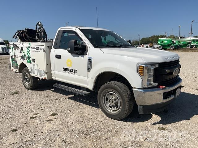 Ford F-250 Komunálne / Multi-úžitkové vozidlá