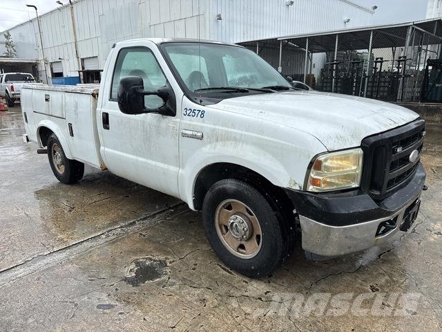 Ford F-250 Nakladacia/sklápacia bočnica