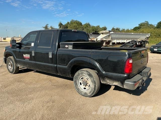 Ford F-250 Nakladacia/sklápacia bočnica