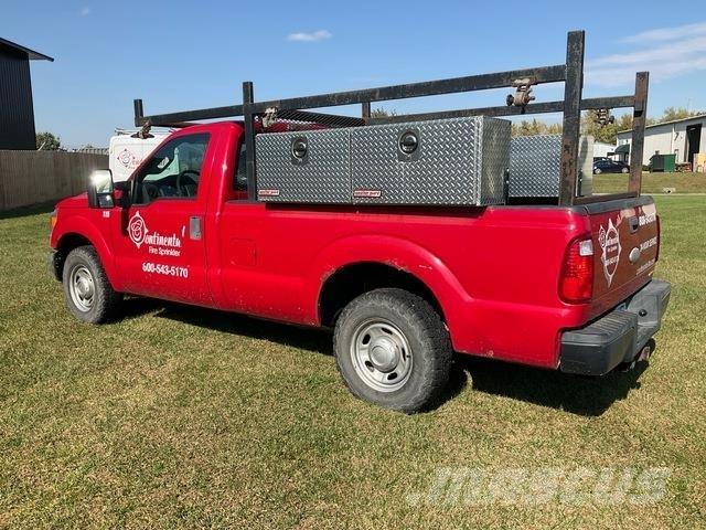 Ford F-250 Nakladacia/sklápacia bočnica