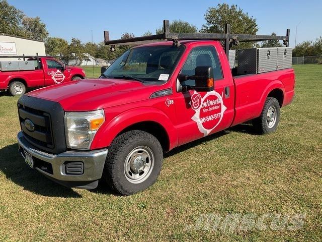 Ford F-250 Nakladacia/sklápacia bočnica