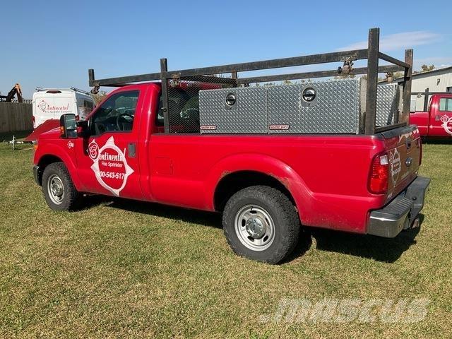 Ford F-250 Nakladacia/sklápacia bočnica