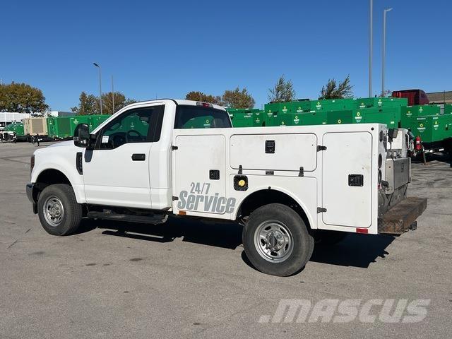 Ford F-250 Nakladacia/sklápacia bočnica