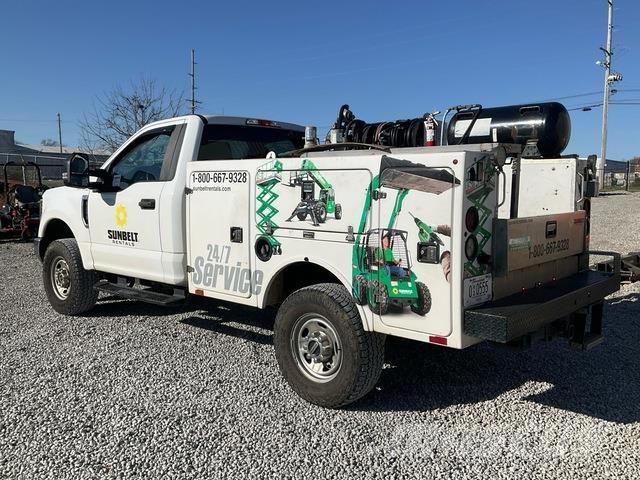 Ford F-250 Komunálne / Multi-úžitkové vozidlá