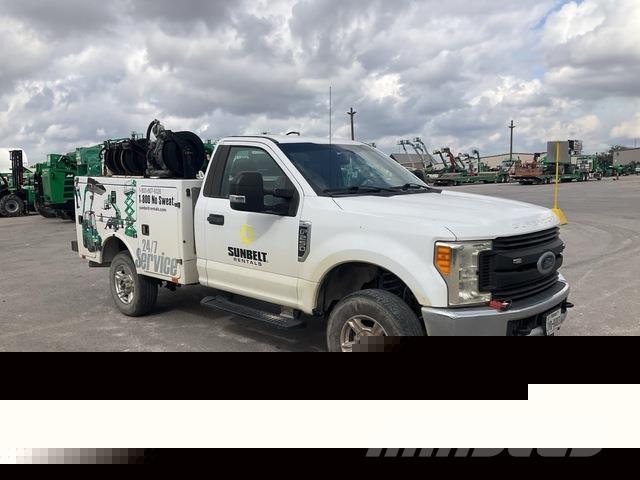 Ford F-250 Komunálne / Multi-úžitkové vozidlá