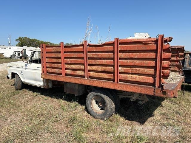 Ford F-350 Sklápače