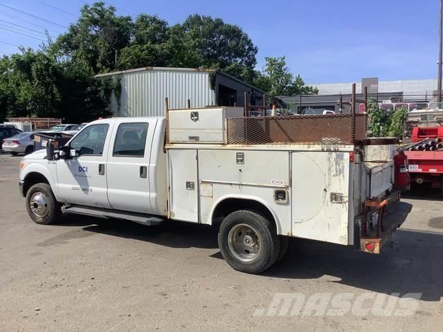 Ford F-350 Nakladacia/sklápacia bočnica