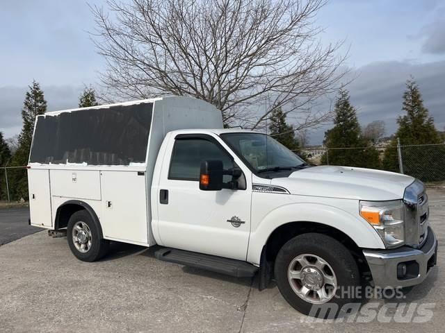 Ford F-350 Nakladacia/sklápacia bočnica