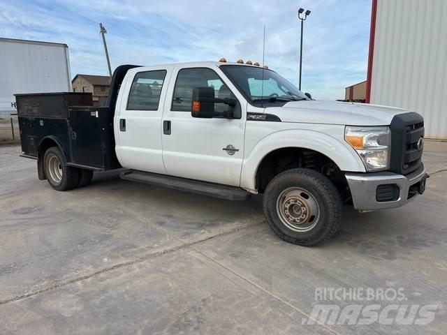 Ford F-350 Nakladacia/sklápacia bočnica