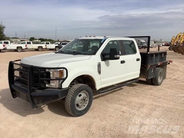 Ford F-350 Plošinové nákladné automobily/nákladné automobily so sklápacími bočnicami