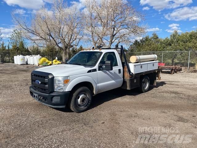 Ford F-350 Plošinové nákladné automobily/nákladné automobily so sklápacími bočnicami