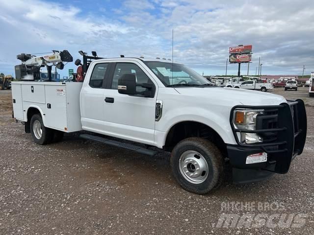 Ford F-350 Komunálne / Multi-úžitkové vozidlá