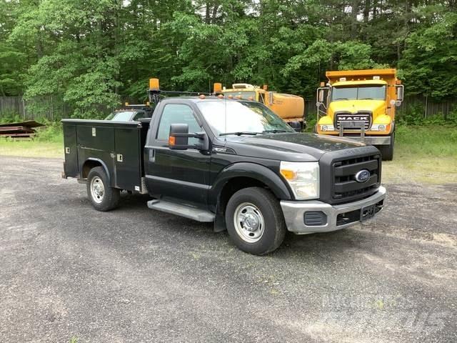 Ford F-350 Nakladacia/sklápacia bočnica