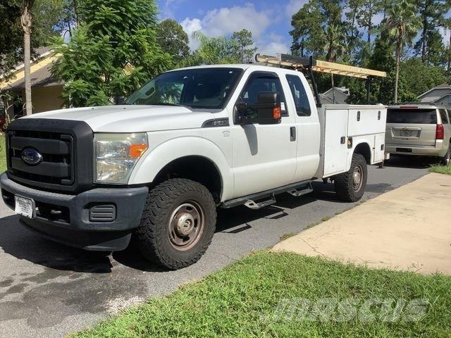Ford F-350 Komunálne / Multi-úžitkové vozidlá