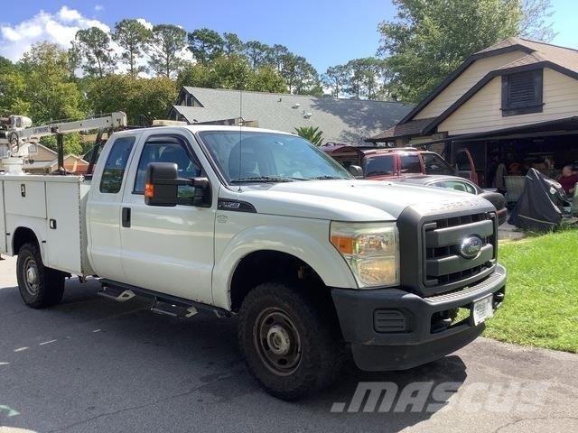 Ford F-350 Komunálne / Multi-úžitkové vozidlá