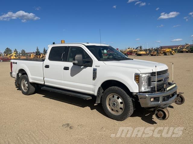 Ford F-350 Nakladacia/sklápacia bočnica
