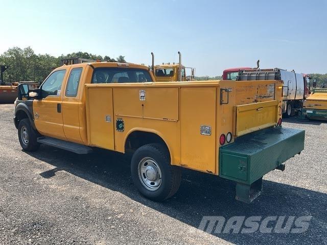 Ford F-350 Nakladacia/sklápacia bočnica