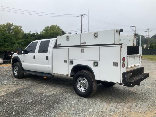 Ford F-350 Nakladacia/sklápacia bočnica