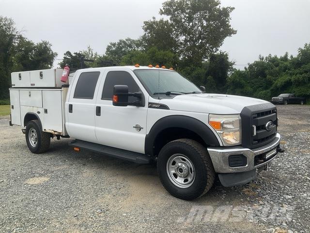 Ford F-350 Nakladacia/sklápacia bočnica