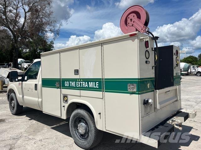 Ford F-350 Nakladacia/sklápacia bočnica