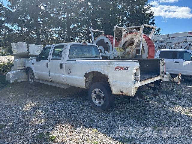 Ford F-350 Nakladacia/sklápacia bočnica