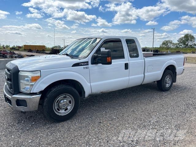 Ford F-350 Nakladacia/sklápacia bočnica
