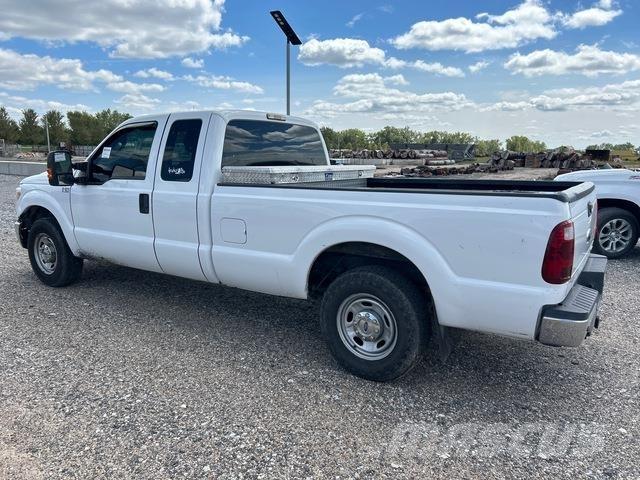 Ford F-350 Nakladacia/sklápacia bočnica