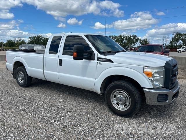 Ford F-350 Nakladacia/sklápacia bočnica